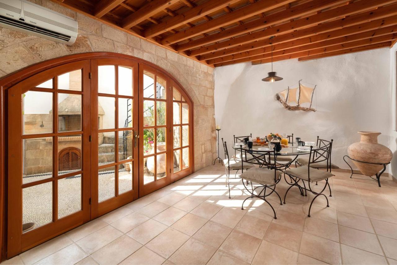 Villa Valasia Lindos With Acropolis View Bagian luar foto